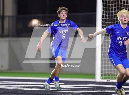 Thumbnail 1 in Plano West vs. Coppell (UIL 6A Division 1 Regional Final Playoff) photogallery.