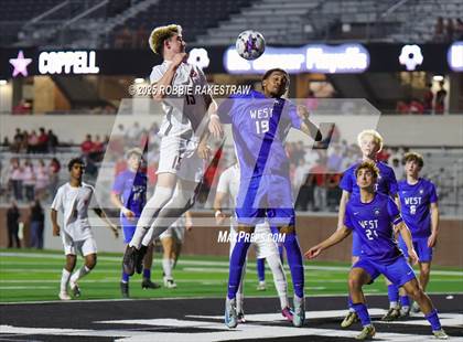 Thumbnail 2 in Plano West vs. Coppell (UIL 6A Division 1 Regional Final Playoff) photogallery.