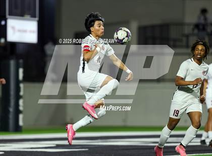 Thumbnail 3 in Plano West vs. Coppell (UIL 6A Division 1 Regional Final Playoff) photogallery.