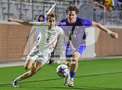 Thumbnail 2 in Plano West vs. Coppell (UIL 6A Division 1 Regional Final Playoff) photogallery.