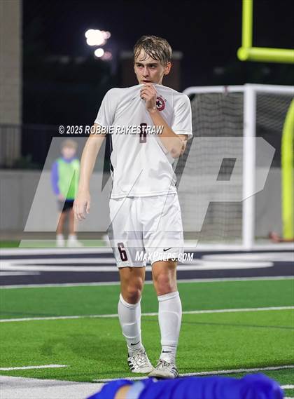 Thumbnail 2 in Plano West vs. Coppell (UIL 6A Division 1 Regional Final Playoff) photogallery.