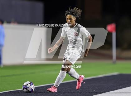 Thumbnail 3 in Plano West vs. Coppell (UIL 6A Division 1 Regional Final Playoff) photogallery.