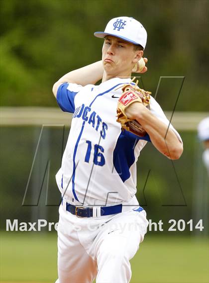 Thumbnail 1 in East Hamilton vs. Wilson Central photogallery.