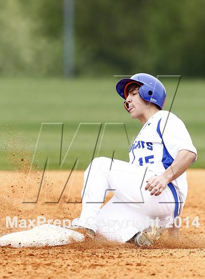 Thumbnail 2 in East Hamilton vs. Wilson Central photogallery.
