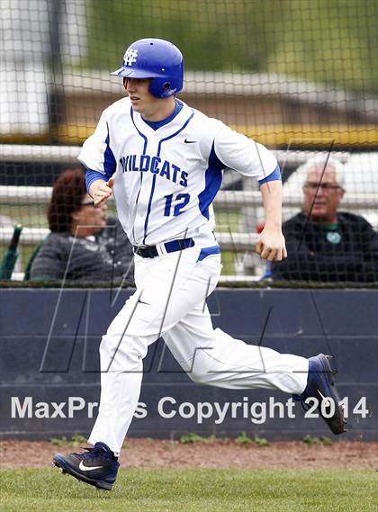Thumbnail 1 in East Hamilton vs. Wilson Central photogallery.