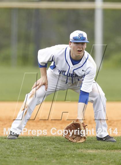 Thumbnail 2 in East Hamilton vs. Wilson Central photogallery.