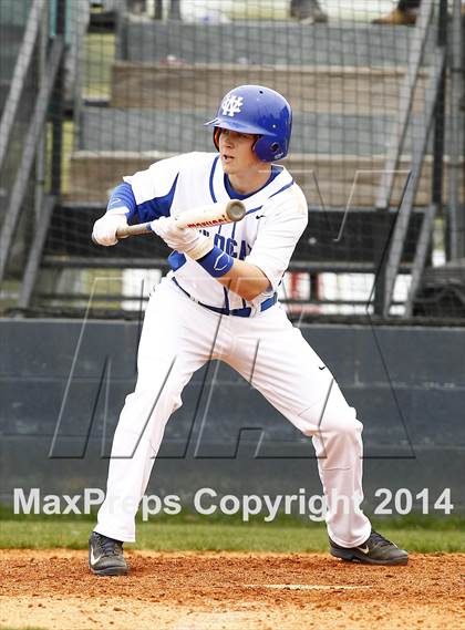 Thumbnail 1 in East Hamilton vs. Wilson Central photogallery.