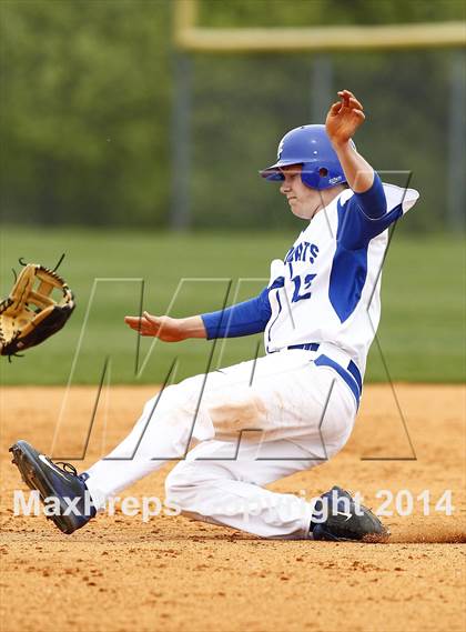 Thumbnail 2 in East Hamilton vs. Wilson Central photogallery.