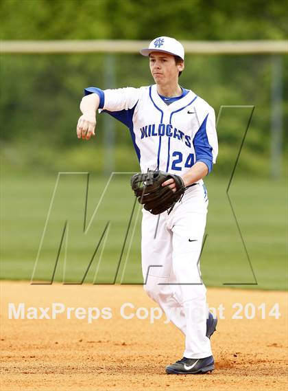 Thumbnail 2 in East Hamilton vs. Wilson Central photogallery.