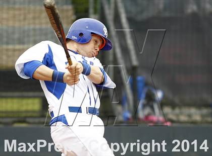 Thumbnail 1 in East Hamilton vs. Wilson Central photogallery.