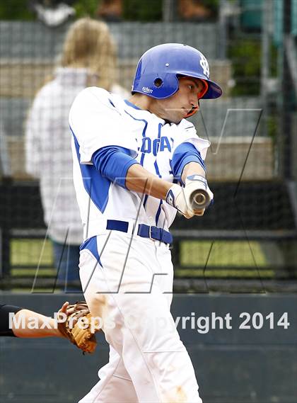 Thumbnail 1 in East Hamilton vs. Wilson Central photogallery.
