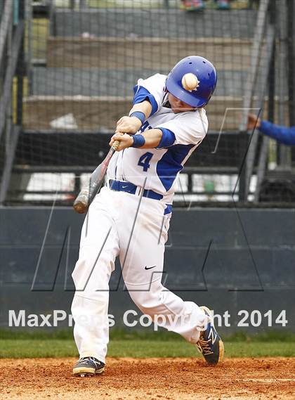 Thumbnail 2 in East Hamilton vs. Wilson Central photogallery.