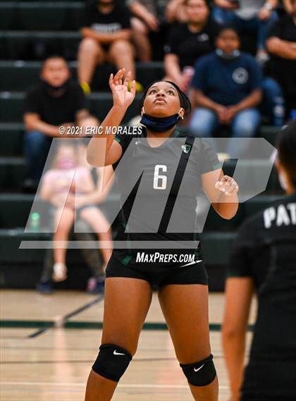 Thumbnail 1 in Reedley @ Hoover photogallery.