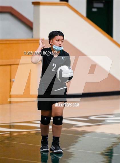 Thumbnail 2 in Reedley @ Hoover photogallery.