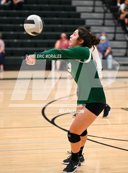 Thumbnail 2 in Reedley @ Hoover photogallery.