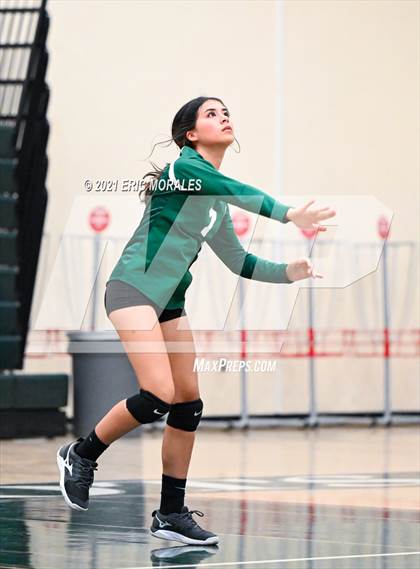 Thumbnail 2 in Reedley @ Hoover photogallery.