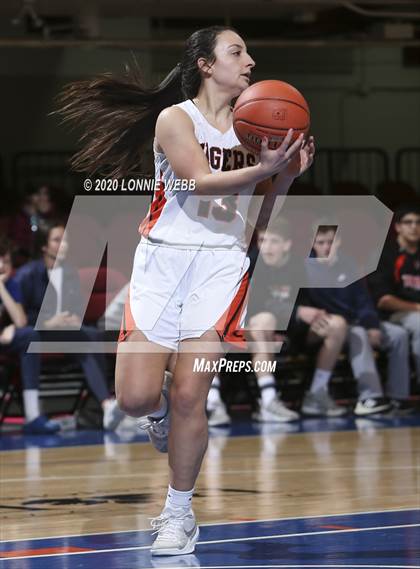 Thumbnail 1 in Tuckahoe vs. Keio Academy (Section 1 Class C Semifinal) photogallery.