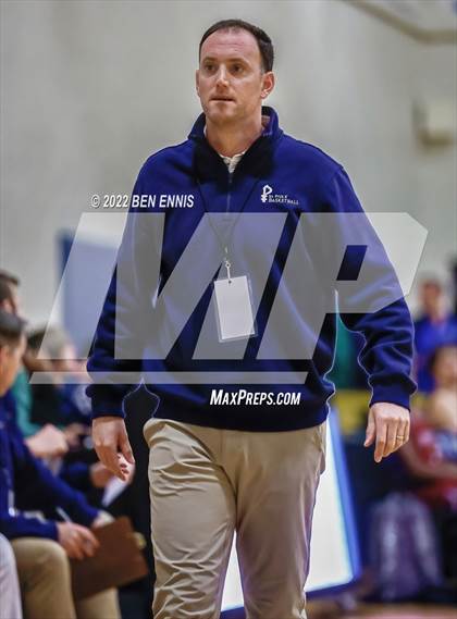 Thumbnail 2 in St. Pius X Catholic vs Lowndes (Lemon Street Classic) photogallery.