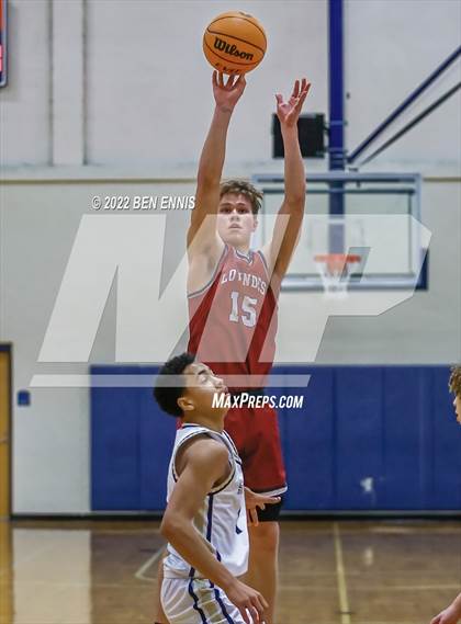 Thumbnail 2 in St. Pius X Catholic vs Lowndes (Lemon Street Classic) photogallery.