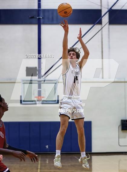 Thumbnail 1 in St. Pius X Catholic vs Lowndes (Lemon Street Classic) photogallery.
