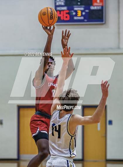 Thumbnail 1 in St. Pius X Catholic vs Lowndes (Lemon Street Classic) photogallery.
