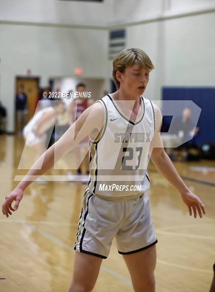 Thumbnail 1 in St. Pius X Catholic vs Lowndes (Lemon Street Classic) photogallery.