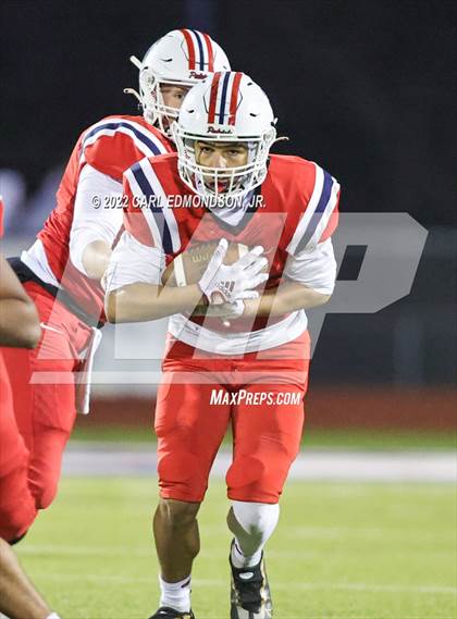 Thumbnail 1 in Maryville @ Oakland (TSSAA D1-6A Semifinal Playoff) photogallery.