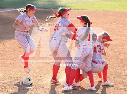 Thumbnail 3 in JW North vs. Paraclete (CIF-SS D4 Final) photogallery.