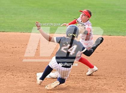 Thumbnail 2 in JW North vs. Paraclete (CIF-SS D4 Final) photogallery.