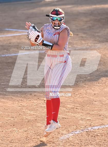 Thumbnail 2 in JW North vs. Paraclete (CIF-SS D4 Final) photogallery.