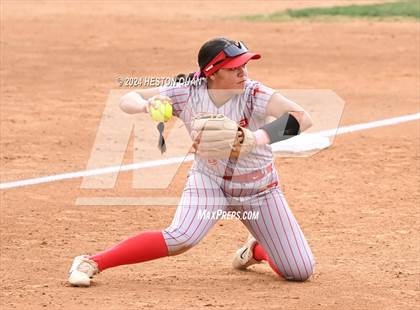 Thumbnail 3 in JW North vs. Paraclete (CIF-SS D4 Final) photogallery.