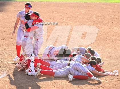 Thumbnail 2 in JW North vs. Paraclete (CIF-SS D4 Final) photogallery.