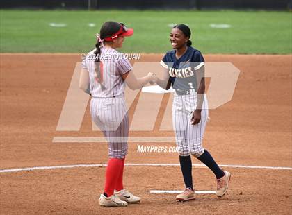 Thumbnail 2 in JW North vs. Paraclete (CIF-SS D4 Final) photogallery.