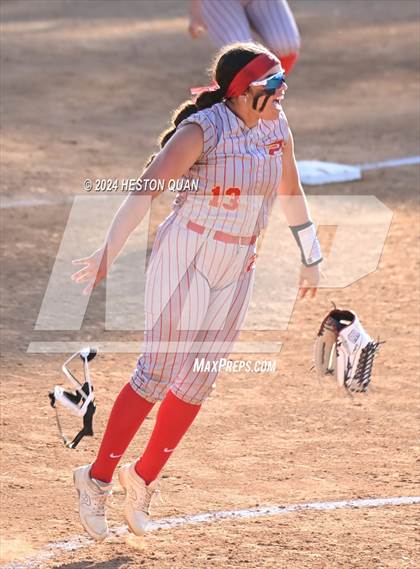 Thumbnail 2 in JW North vs. Paraclete (CIF-SS D4 Final) photogallery.