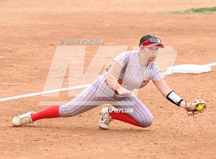 Thumbnail 3 in JW North vs. Paraclete (CIF-SS D4 Final) photogallery.
