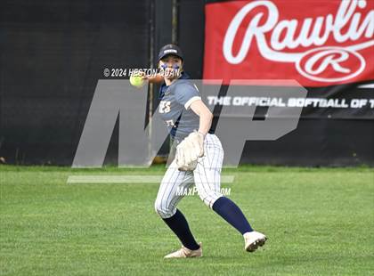 Thumbnail 2 in JW North vs. Paraclete (CIF-SS D4 Final) photogallery.