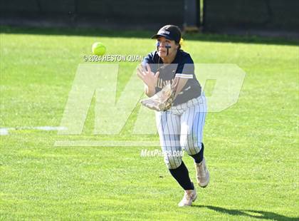 Thumbnail 1 in JW North vs. Paraclete (CIF-SS D4 Final) photogallery.