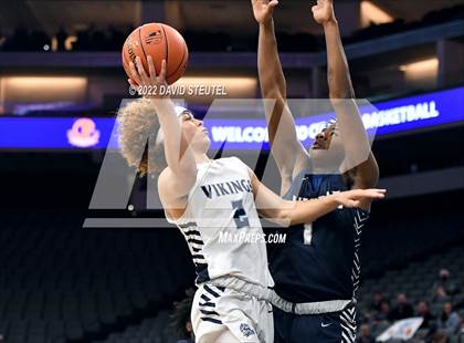 Thumbnail 3 in Venice vs. Pleasant Valley (CIF State D3 Final) photogallery.