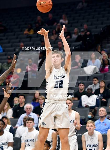Thumbnail 2 in Venice vs. Pleasant Valley (CIF State D3 Final) photogallery.