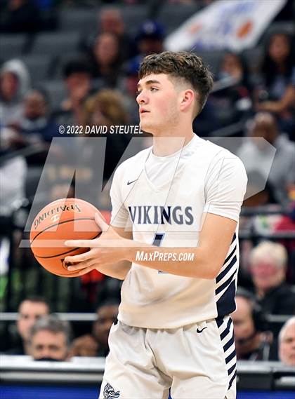 Thumbnail 1 in Venice vs. Pleasant Valley (CIF State D3 Final) photogallery.