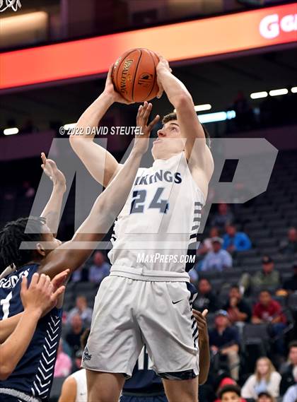 Thumbnail 2 in Venice vs. Pleasant Valley (CIF State D3 Final) photogallery.