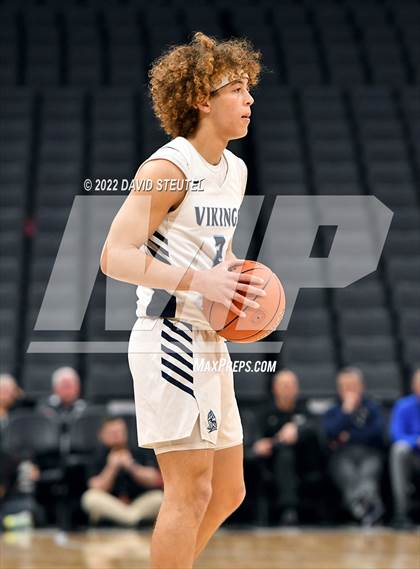 Thumbnail 3 in Venice vs. Pleasant Valley (CIF State D3 Final) photogallery.