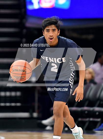 Thumbnail 3 in Venice vs. Pleasant Valley (CIF State D3 Final) photogallery.