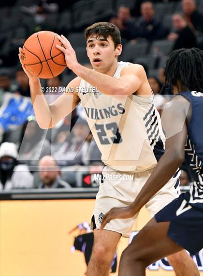 Thumbnail 2 in Venice vs. Pleasant Valley (CIF State D3 Final) photogallery.