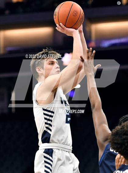 Thumbnail 2 in Venice vs. Pleasant Valley (CIF State D3 Final) photogallery.