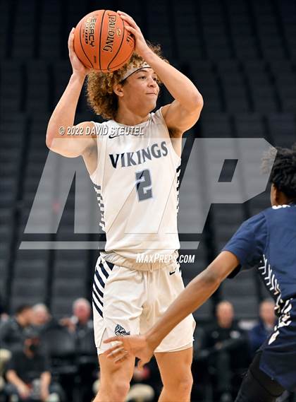 Thumbnail 1 in Venice vs. Pleasant Valley (CIF State D3 Final) photogallery.