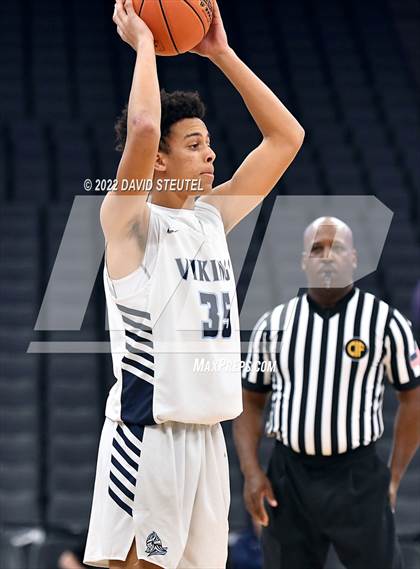 Thumbnail 2 in Venice vs. Pleasant Valley (CIF State D3 Final) photogallery.