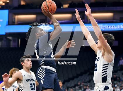 Thumbnail 3 in Venice vs. Pleasant Valley (CIF State D3 Final) photogallery.