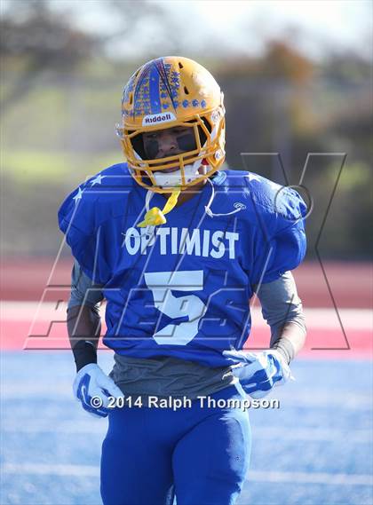 Thumbnail 2 in 2014 Sacramento Bee - Optimist All-Star Classic (Football) photogallery.