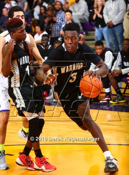 Thumbnail 3 in Far Northeast Warriors vs Boulder (CHSAA 5A 2nd Round Playoff) photogallery.